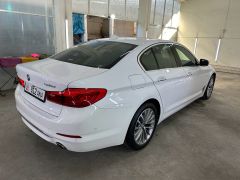 Photo of the vehicle BMW 5 Series