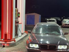 Фото авто BMW 7 серии