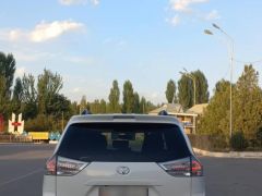 Сүрөт унаа Toyota Sienna