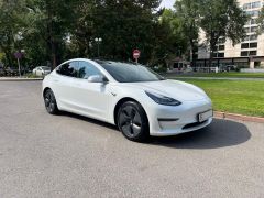 Фото авто Tesla Model 3