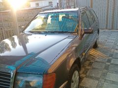 Сүрөт унаа Mercedes-Benz W124