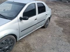 Фото авто Renault Logan