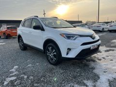 Сүрөт унаа Toyota RAV4