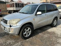 Сүрөт унаа Toyota RAV4