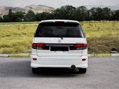 Photo of the vehicle Toyota Estima