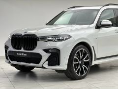 Photo of the vehicle BMW X7