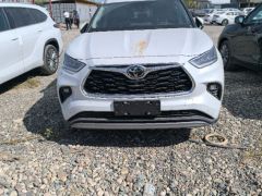 Photo of the vehicle Toyota Highlander