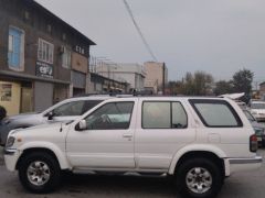 Сүрөт унаа Nissan Terrano