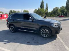 Photo of the vehicle BMW X5