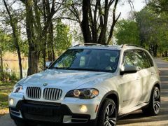 Photo of the vehicle BMW X5