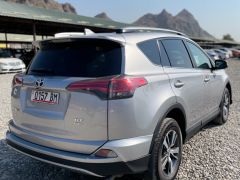 Сүрөт унаа Toyota RAV4