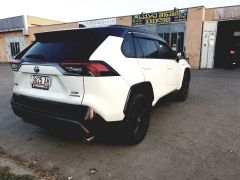 Сүрөт унаа Toyota RAV4