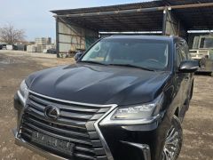 Photo of the vehicle Lexus LX