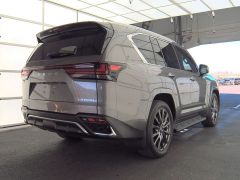 Photo of the vehicle Lexus LX