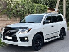 Photo of the vehicle Lexus LX