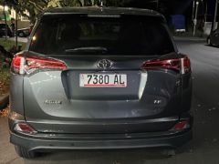 Сүрөт унаа Toyota RAV4