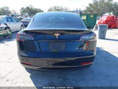 Photo of the vehicle Tesla Model 3