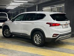 Photo of the vehicle Hyundai Santa Fe