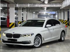 Photo of the vehicle BMW 5 Series