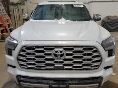 Сүрөт унаа Toyota Sequoia