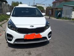 Сүрөт унаа Kia Carens