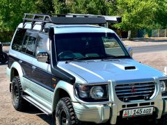 Сүрөт унаа Mitsubishi Pajero