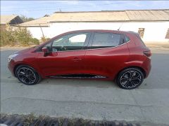 Photo of the vehicle Renault Clio