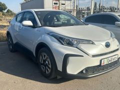 Фото авто Toyota C-HR