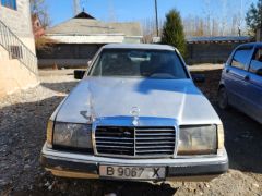 Сүрөт унаа Mercedes-Benz W124