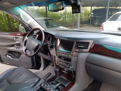 Сүрөт унаа Lexus LX