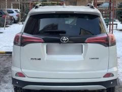 Сүрөт унаа Toyota RAV4