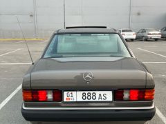 Photo of the vehicle Mercedes-Benz 190 (W201)