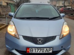 Photo of the vehicle Honda Fit