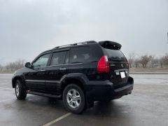 Photo of the vehicle Lexus GX