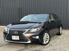 Photo of the vehicle Lexus ES