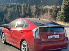 Фото авто Toyota Prius