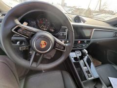 Photo of the vehicle Porsche Macan