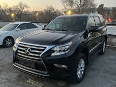 Photo of the vehicle Lexus GX