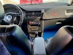 Фото авто Volkswagen Golf