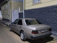 Фото авто Mercedes-Benz W124