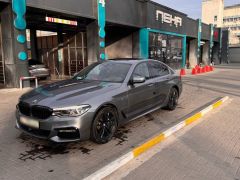 Photo of the vehicle BMW 5 Series