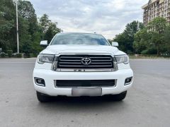 Фото авто Toyota Sequoia