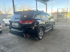 Сүрөт унаа Toyota Highlander