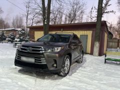 Photo of the vehicle Toyota Highlander