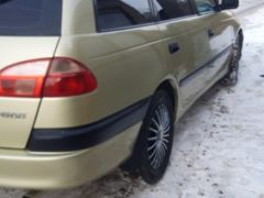 Сүрөт унаа Toyota Avensis