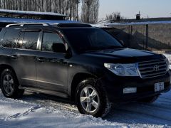 Сүрөт унаа Toyota Land Cruiser