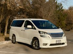 Сүрөт унаа Toyota Vellfire