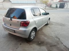 Фото авто Toyota Vitz