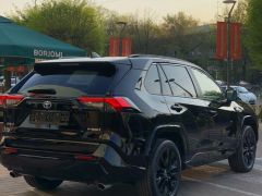 Сүрөт унаа Toyota RAV4