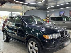 Photo of the vehicle BMW X5